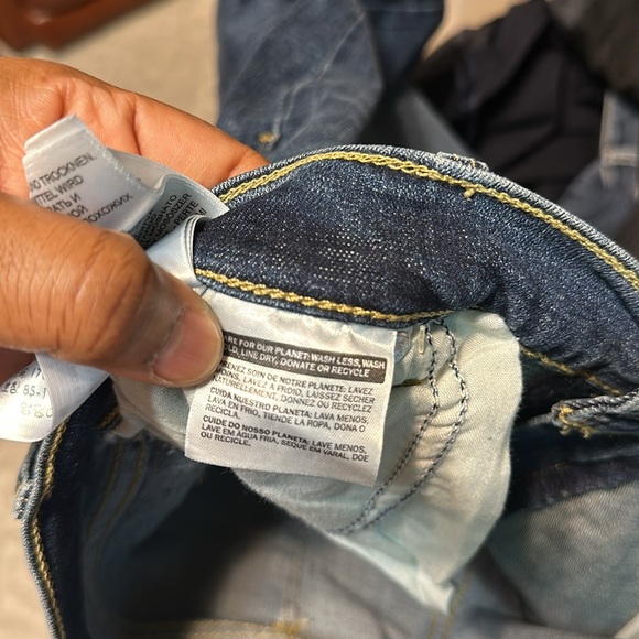 NWT LEVI STRAUSS & CO 505 STRAIGHT MID RISE EASY THROUGH HIP AND THIGH JEAN - Picture 10 of 11